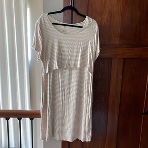 Kindred Braverly Eleanora Bamboo Maternity & Nursing Lounge Dress